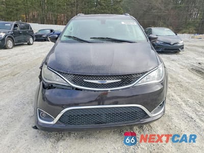 Piąte zdjęcie samochodu w środku: 2018 CHRYSLER PACIFICA TOURING L VIN:2C4RC1BG2JR246649 - miniatura