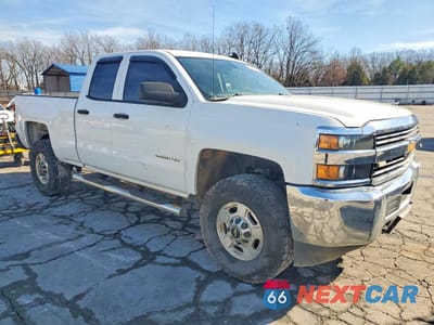 Czwarte zdjęcie samochodu z boku: 2017 CHEVROLET SILVERADO K2500 HEAVY DUTY VIN:1GC2KUEG8HZ291001 - miniatura