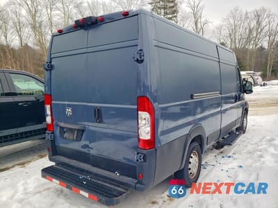 Trzecie zdjęcie samochodu z tyłu: 2020 RAM PROMASTER 3500 DELIVERY VAN VIN:3C6URVJG6LE132182 - miniatura