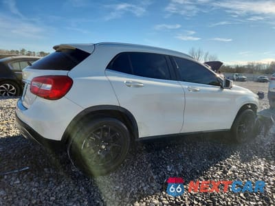 Trzecie zdjęcie samochodu z tyłu: 2017 MERCEDES-BENZ GLA 250 VIN:WDCTG4EB3HJ340902 - miniatura