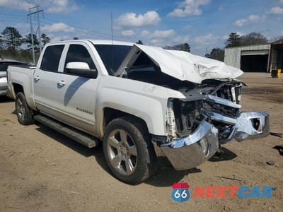 Czwarte zdjęcie samochodu z boku: 2017 CHEVROLET SILVERADO C1500 LT VIN:3GCPCREC3HG407492 - miniatura