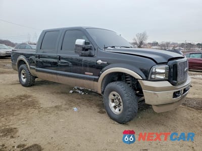 Czwarte zdjęcie samochodu z boku: 2006 FORD F250 SUPER DUTY VIN:1FTSW21P16EA37004 - miniatura