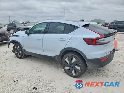 Drugie zdjęcie samochodu z przodu: 2024 VOLVO C40 RECHARGE PLUS VIN:YV4ER3GL5R2094419 - miniatura