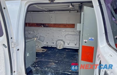 Zdjęcie 6 z 11 samochodu: 2010 FORD ECONOLINE WHITE VIN:1FTNE2EL4ADA60332 - miniatura