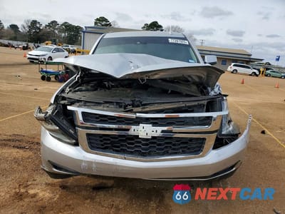 Piąte zdjęcie samochodu w środku: 2017 CHEVROLET TAHOE K1500 LT VIN:1GNSKBKC2HR157758 - miniatura