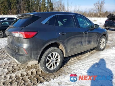 Trzecie zdjęcie samochodu z tyłu: 2020 FORD ESCAPE SE VIN:1FMCU9G62LUA08187 - miniatura