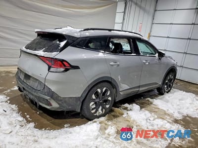 Trzecie zdjęcie samochodu z tyłu: 2023 KIA SPORTAGE X LINE VIN:5XYK6CAF0PG117853 - miniatura