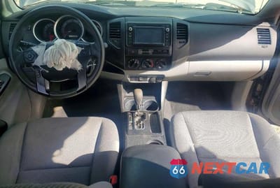 Zdjęcie 8 z 11 samochodu: 2015 TOYOTA TACOMA VIN:5TFTX4CN1FX065642 - miniatura