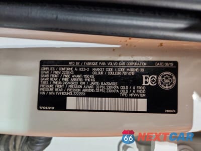 Zdjęcie 13 z 13 samochodu: 2020 VOLVO TRUCK/VAN XC40 R-DESIGN T5 4DR VIN:YV4162UM3L2222551 - miniatura