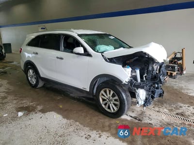 Czwarte zdjęcie samochodu z boku: 2020 KIA SORENTO LX VIN:5XYPGDA38LG645083 - miniatura