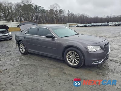 Czwarte zdjęcie samochodu z boku: 2015 CHRYSLER 300C VIN:2C3CCAEG2FH853993 - miniatura