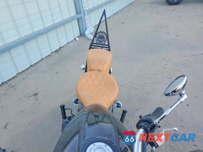 Piąte zdjęcie samochodu w środku: 2019 INDIAN MOTORCYCLE CO. SCOUT VIN:56KMSB000K3145283 - miniatura