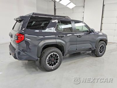 Trzecie zdjęcie samochodu z tyłu: 2025 TOYOTA 4RUNNER TRD OFF ROAD PREMIUM VIN:JTEVA5BR7S5001871 - miniatura
