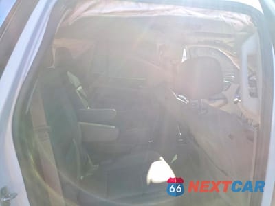 Zdjęcie 11 z 13 samochodu: 2015 CHEVROLET TAHOE K1500 LT VIN:1GNSKBKC8FR191071 - miniatura