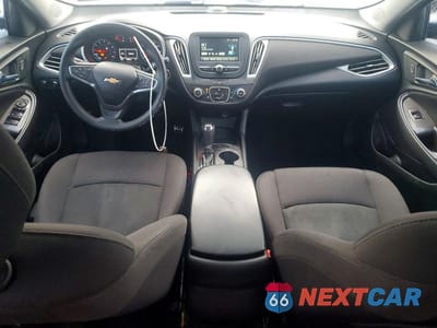 Zdjęcie 8 z 11 samochodu: 2017 CHEVROLET MALIBU LS VIN:1G1ZB5ST2HF268099 - miniatura