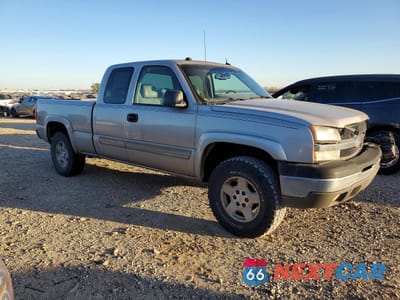 Czwarte zdjęcie samochodu z boku: 2004 CHEVROLET SILVERADO K1500 VIN:1GCEK19T44E249008 - miniatura