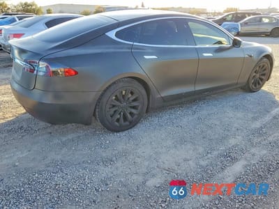 Trzecie zdjęcie samochodu z tyłu: 2017 TESLA MODEL S VIN:5YJSA1E12HF215499 - miniatura