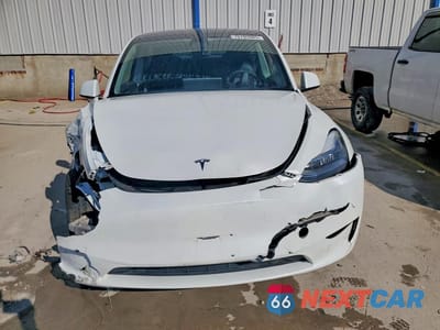 Piąte zdjęcie samochodu w środku: 2023 TESLA MODEL Y VIN:7SAYGDEE0PF612059 - miniatura