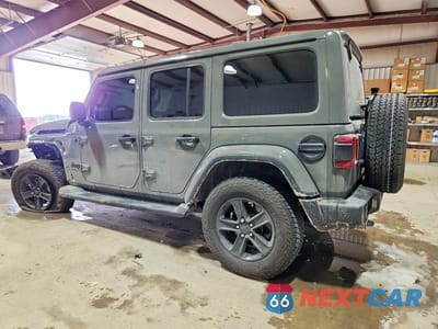 Drugie zdjęcie samochodu z przodu: 2021 JEEP WRANGLER UNLIMITED SAHARA VIN:1C4HJXEN0MW671460 - miniatura