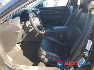 Zdjęcie 7 z 12 samochodu: 2019 MAZDA 3 PREFERRED PLUS VIN:JM1BPACL7K1106930 - miniatura
