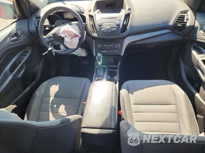 Zdjęcie 8 z 13 samochodu: 2018 FORD ESCAPE S VIN:1FMCU0F73JUC77754 - miniatura