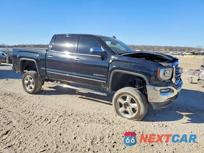 Czwarte zdjęcie samochodu z boku: 2018 GMC SIERRA K1500 SLT VIN:3GTU2NEC1JG489744 - miniatura