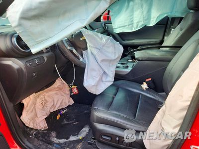 Zdjęcie 7 z 14 samochodu: 2019 CHEVROLET BLAZER 3LT VIN:3GNKBHRS6KS689289 - miniatura