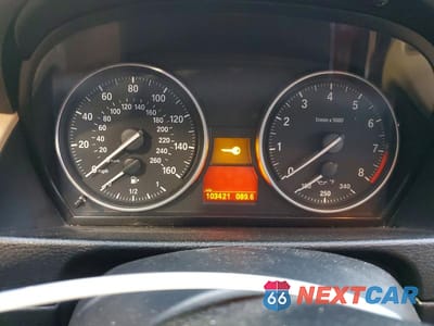 Zdjęcie 9 z 12 samochodu: 2014 BMW X1 XDRIVE35I VIN:WBAVM5C52EVV91423 - miniatura