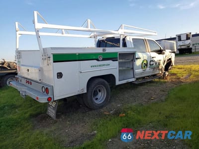 Trzecie zdjęcie samochodu z tyłu: 2025 FORD F350 SUPER DUTY VIN:1FD8W3HT3SED21193 - miniatura