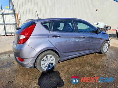 Trzecie zdjęcie samochodu z tyłu: 2016 HYUNDAI ACCENT SE VIN:KMHCT5AE6GU253060 - miniatura