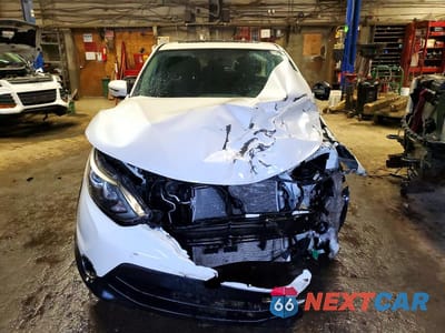 Piąte zdjęcie samochodu w środku: 2017 NISSAN QASHQAI VIN:JN1BJ1CR7HW124252 - miniatura