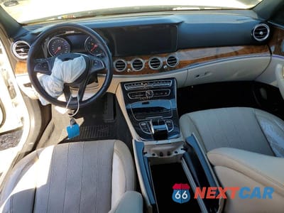 Zdjęcie 8 z 11 samochodu: 2018 MERCEDES-BENZ E 300 VIN:WDDZF4JB7JA387838 - miniatura
