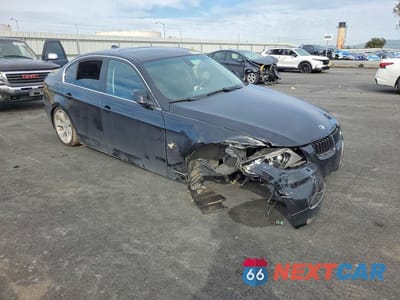 Czwarte zdjęcie samochodu z boku: 2006 BMW 330 I VIN:WBAVB33566KS33612 - miniatura