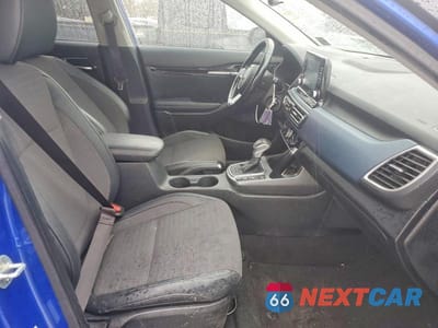 Zdjęcie 7 z 11 samochodu: 2021 KIA SELTOS S VIN:KNDEUCAA0M7041311 - miniatura