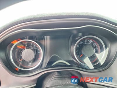 Zdjęcie 9 z 11 samochodu: 2023 DODGE CHALLENGER SXT VIN:2C3CDZAG1PH553459 - miniatura