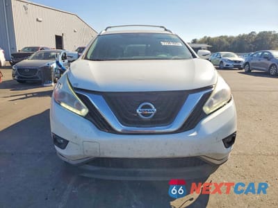 Piąte zdjęcie samochodu w środku: 2017 NISSAN MURANO S VIN:5N1AZ2MG6HN163601 - miniatura