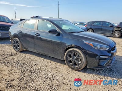 Czwarte zdjęcie samochodu z boku: 2020 KIA FORTE FE VIN:3KPF24AD5LE206424 - miniatura