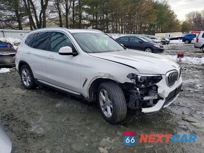 Czwarte zdjęcie samochodu z boku: 2019 BMW X3 XDRIVE30I VIN:5UXTR9C50KLE12565 - miniatura