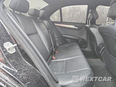 Zdjęcie 10 z 11 samochodu: 2013 MERCEDES-BENZ C 250 VIN:WDDGF4HB4DR261472 - miniatura