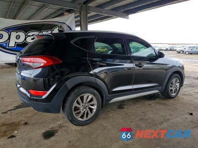 Trzecie zdjęcie samochodu z tyłu: 2018 HYUNDAI TUCSON SEL VIN:KM8J33A42JU683372 - miniatura