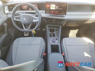 Zdjęcie 8 z 12 samochodu: 2025 VOLKSWAGEN TIGUAN SE R-LINE BLACK VIN:3VVGR7RM7SM067411 - miniatura