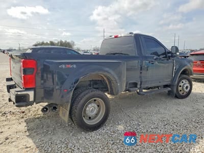 Trzecie zdjęcie samochodu z tyłu: 2026 FORD F450 SUPER DUTY VIN:1FTRF4DTXTEC28872 - miniatura