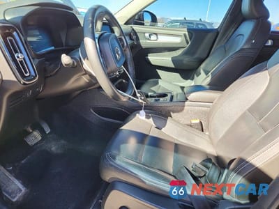 Zdjęcie 7 z 12 samochodu: 2019 VOLVO XC40 T5 MOMENTUM VIN:YV4162XZ6K2018493 - miniatura