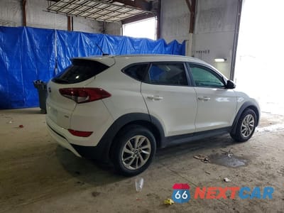 Trzecie zdjęcie samochodu z tyłu: 2016 HYUNDAI TUCSON LIMITED VIN:KM8J3CA47GU035373 - miniatura