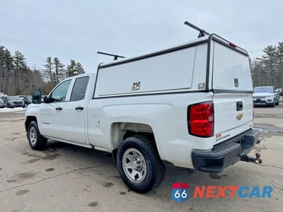 Trzecie zdjęcie samochodu z tyłu: 2019 CHEVROLET SILVERADO LD C1500 VIN:2GCRCNEC2K1114555 - miniatura
