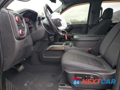 Zdjęcie 7 z 12 samochodu: 2020 CHEVROLET SILVERADO K1500 RST VIN:3GCUYEED0LG451996 - miniatura