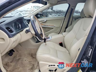 Zdjęcie 7 z 11 samochodu: 2016 VOLVO S60 PLATINUM VIN:LYV612TM5GB088929 - miniatura