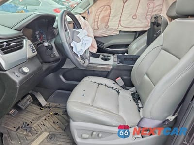 Zdjęcie 7 z 13 samochodu: 2017 CHEVROLET SUBURBAN C1500 LT VIN:1GNSCHKC4HR290151 - miniatura