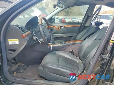 Zdjęcie 7 z 11 samochodu: 2005 MERCEDES-BENZ E 500 VIN:WDBUF70J35A724220 - miniatura