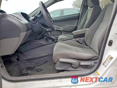 Zdjęcie 7 z 11 samochodu: 2010 HONDA CIVIC VP VIN:2HGFA1F33AH505009 - miniatura